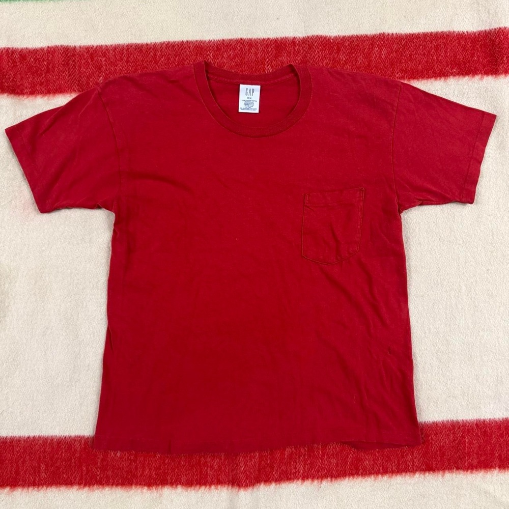 Vintage 90s GAP Single Stitch Pocket T-Shirt Made in USA Red Mens Medium FLAW